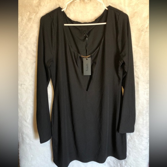 H:ours Kayla Dress in Black - Picture 3 of 4